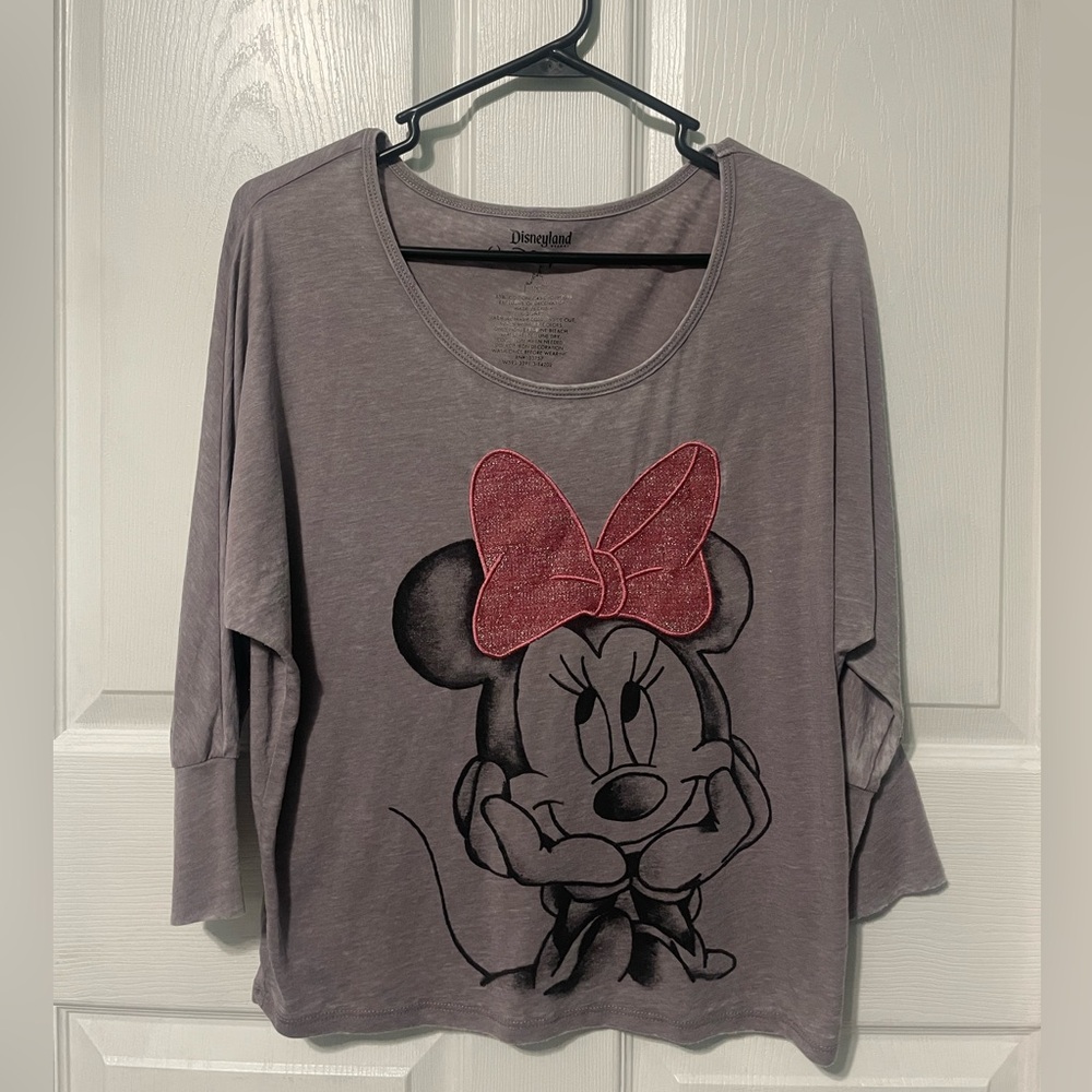 Disneyland Minnie Mouse Gray Top with Pink Bow